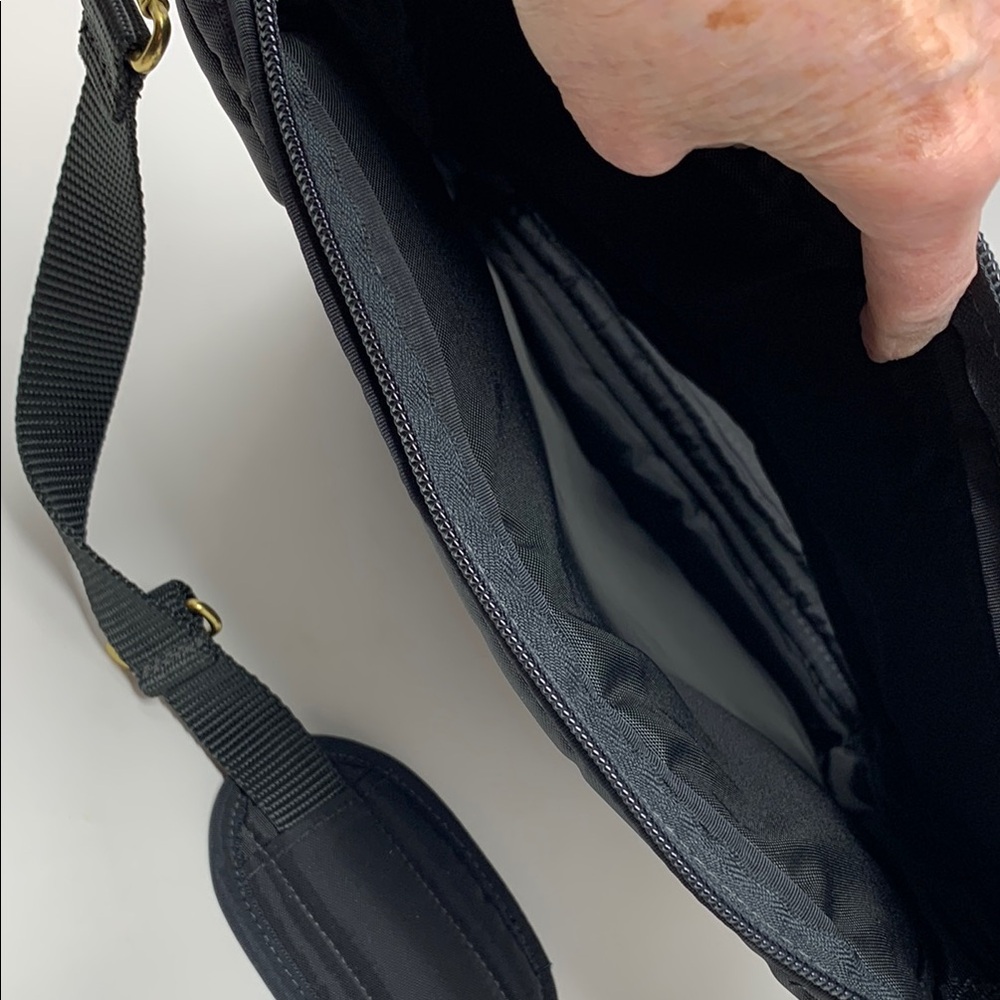 Vintage Sound Waves Black Crossbody Bag - Picture 5 of 8